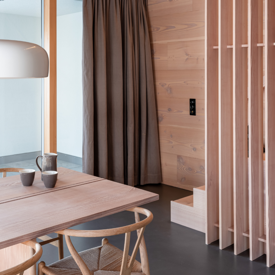 A04-interiordesign-chalet-andermatt-basel-innenarchitektur-innenausbau-inneneinrichtung-dinesen-douglasie