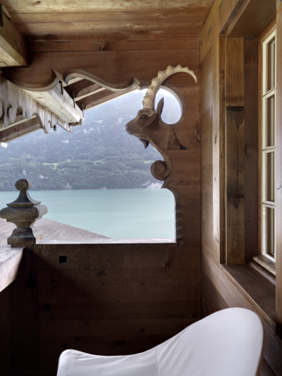 A04 Innenarchitektur Basel Umbau Chalet Brienzersee Detail Holzbau Kunsthandwerk